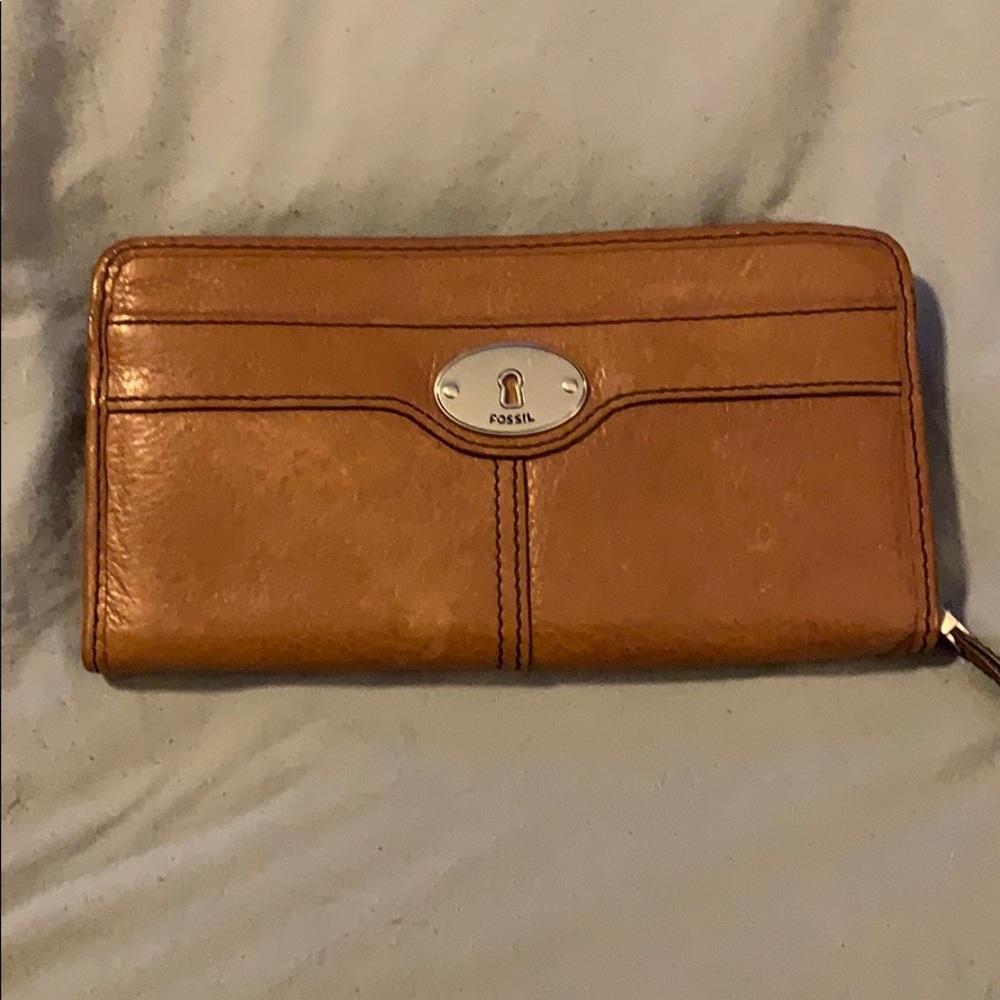 Fossil wallet- used a handful of times.